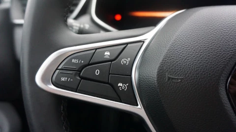 Renault Clio Techno TCe 90 (67kw)