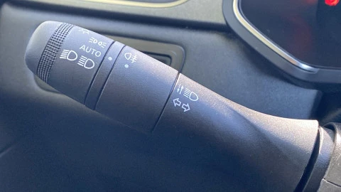 Renault Captur techno Eco-G 100cv (74 kW)