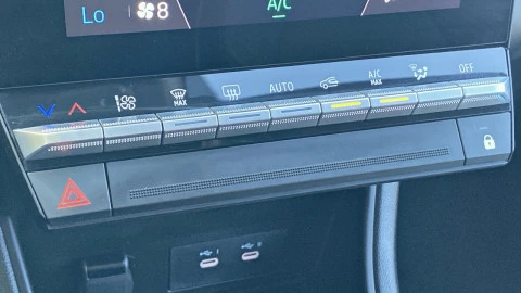 Renault Captur techno Eco-G 100cv (74 kW)