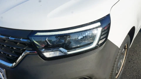 Renault Kangoo Furgón L1 1.5 Blue dCi 70kW Ábr. Sésamo por Ren