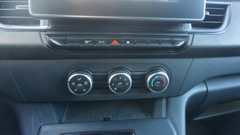 Renault Kangoo Furgón L1 1.5 Blue dCi 70kW Ábr. Sésamo por Ren