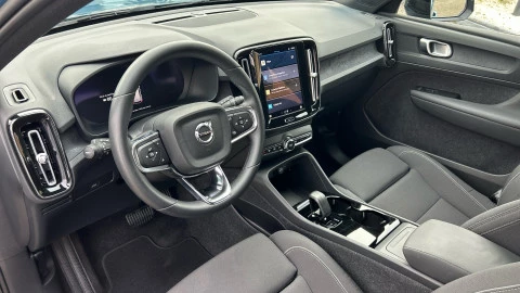 Volvo XC40 Recharge Eléctrico Core Auto