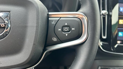 Volvo XC40 Recharge Eléctrico Core Auto