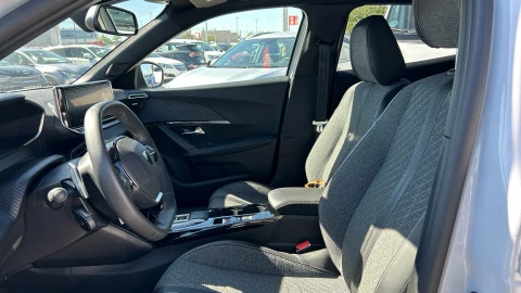 Peugeot 2008 Allure Puretech 130 S&S EAT8
