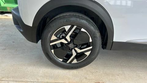 Peugeot 2008 Allure Puretech 130 S&S EAT8