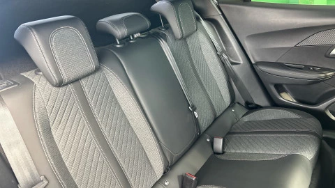 Peugeot 2008 Allure Puretech 130 S&S EAT8