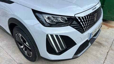 Peugeot 2008 Allure Puretech 130 S&S EAT8