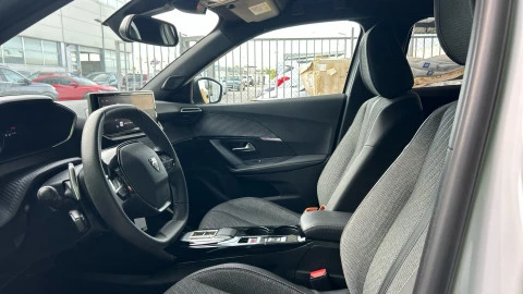 Peugeot 2008 Allure Puretech 130 S&S EAT8