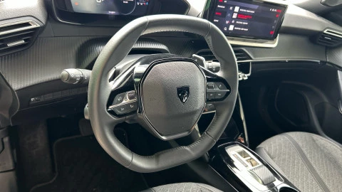 Peugeot 2008 Allure Puretech 130 S&S EAT8