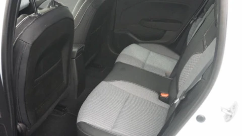Renault Clio techno Eco-G 100cv (74kW)