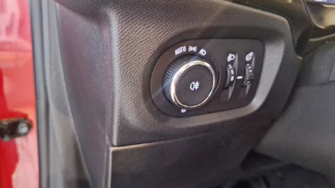 Opel Corsa BERLINA CON PORTÓN 1.2T XHL 74KW ELEGANCE 100 5P