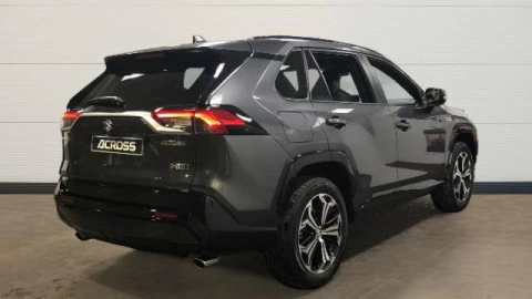 Suzuki Across 2.5 PHEV 4WD