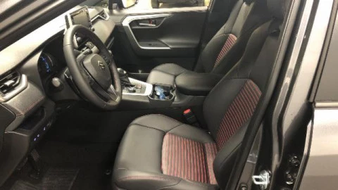 Suzuki Across 2.5 PHEV 4WD