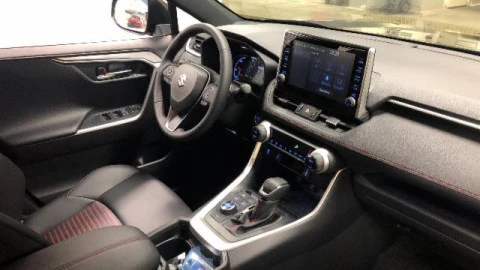 Suzuki Across 2.5 PHEV 4WD