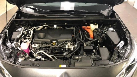 Suzuki Across 2.5 PHEV 4WD