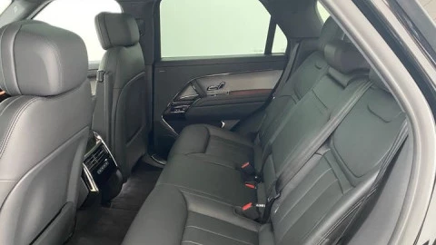 Land Rover Range Rover Sport 3.0D TD6 300PS AWD Auto MHEV Dynamic SE