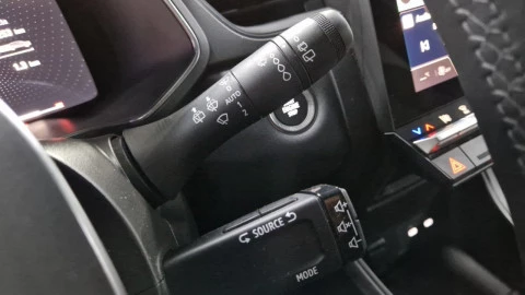 Renault Captur techno Eco-G 100cv (74 kW)