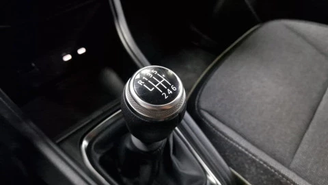 Renault Captur techno Eco-G 100cv (74 kW)