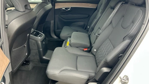 Volvo XC90 2.0 T8 AWD Plus Dark Recharge Auto