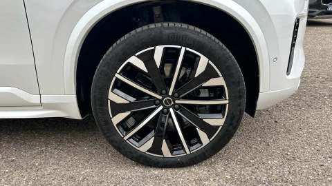 Volvo XC90 2.0 T8 AWD Plus Dark Recharge Auto