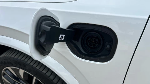 Volvo XC90 2.0 T8 AWD Plus Dark Recharge Auto