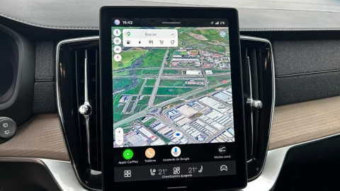 Volvo XC90 2.0 T8 AWD Plus Dark Recharge Auto