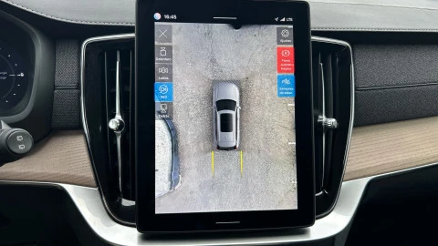 Volvo XC90 2.0 T8 AWD Plus Dark Recharge Auto