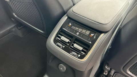 Volvo XC90 2.0 T8 AWD Plus Dark Recharge Auto