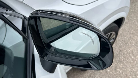 Volvo XC90 2.0 T8 AWD Plus Dark Recharge Auto