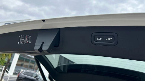 Volvo XC90 2.0 T8 AWD Plus Dark Recharge Auto