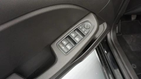 Renault Clio evolution Eco-G 100cv (74kW)