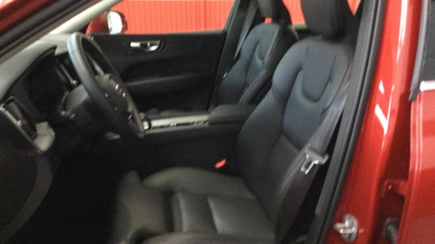 Volvo XC60 2.0 B4 G Plus Bright Auto