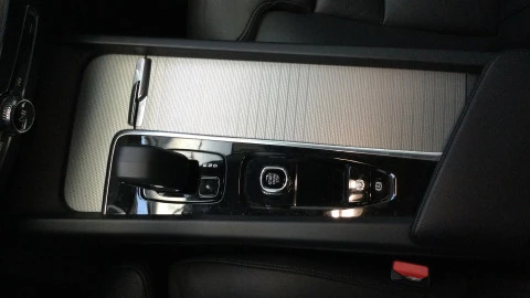 Volvo XC60 2.0 B4 G Plus Bright Auto