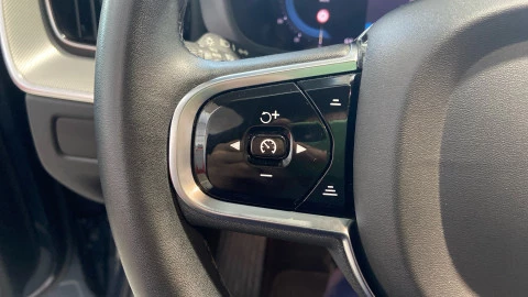 Volvo XC60 2.0 B4 D Plus Dark Auto