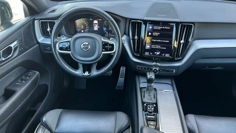 Volvo XC60 2.0 D4 R-Design Auto
