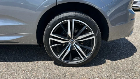 Volvo XC60 2.0 D4 R-Design Auto