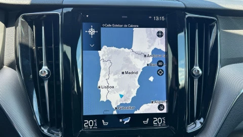 Volvo XC60 2.0 D4 R-Design Auto