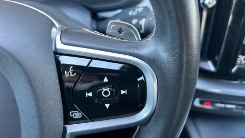 Volvo XC60 2.0 D4 R-Design Auto