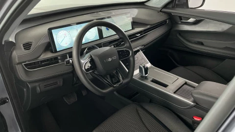 EBRO S400 1.5 DHE HEV Premium CVT