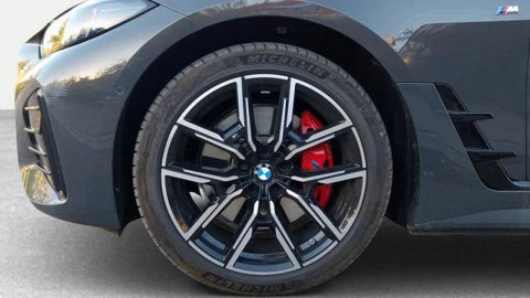 BMW i4 eDrive35
