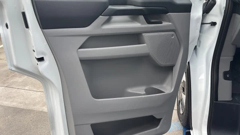 Ford Transit Custom E- Van Trend 320 L1 100kW