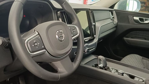 Volvo XC60 2.0 B4 D Core Auto