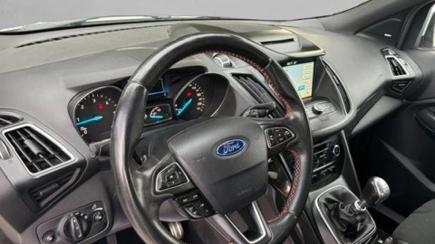 Ford Kuga 2.0 TDCi 110kW 4x2 A-S-S ST-Line