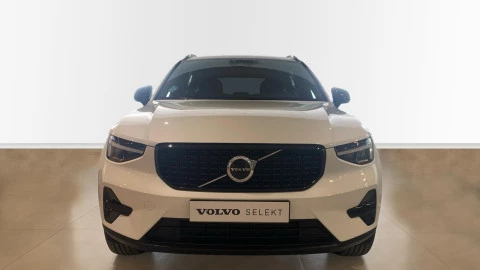 Volvo XC40 2.0 B3 G Plus Dark Auto