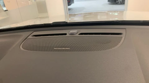 Volvo XC40 2.0 B3 G Plus Dark Auto