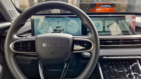 EBRO S400 1.5 DHE HEV Premium CVT