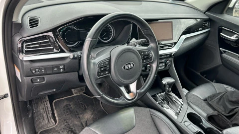 Kia Niro 1.6 GDi HEV 104kW (141CV) Drive