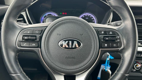 Kia Niro 1.6 GDi HEV 104kW (141CV) Drive