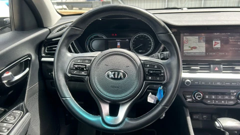 Kia Niro 1.6 GDi HEV 104kW (141CV) Drive