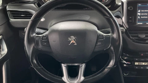 Peugeot 2008 Allure BlueHDi 100 S&S